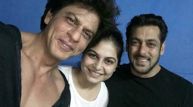 Shah Rukh Khan And Salman Khan Share A Selfie Moment On The Sets Of 