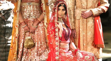 Tarun Tahiliani, India Couture Week 2017, India Couture Week, Tarun Tahiliani bridal collection, Tarun Tahiliani ICW 2017, Indian Express, Indian Express News