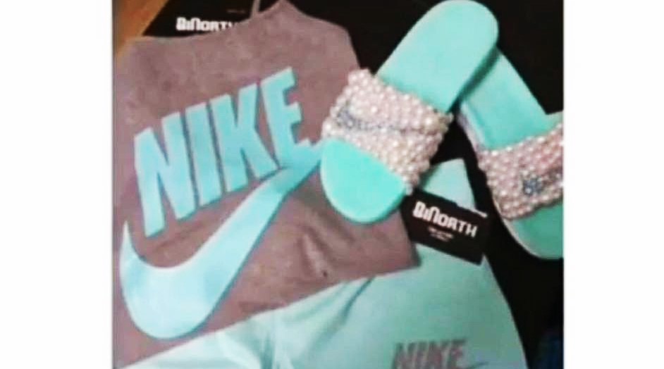 nike teal and pink