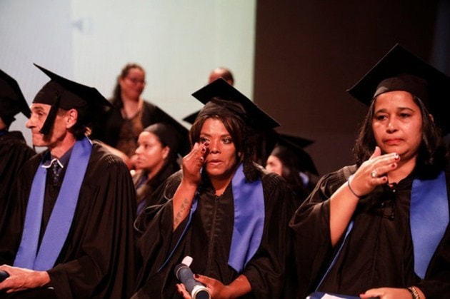 crack user, former crack addict, fabiana silva, São Paulo trash pickers, fabiana silav trash picker, drug market, south america drug market