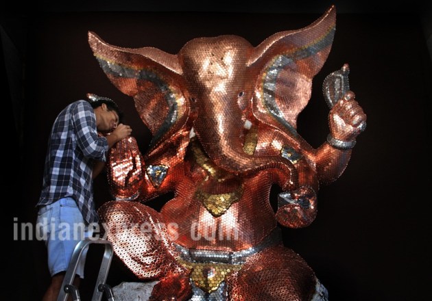 ganesh chaturthi, ganesh idols, ganesh pics, ganesh utsav mandal, ganesh chaturthi images, ganesh chaturthi photo, Chinchpokli Chintamani, indian express