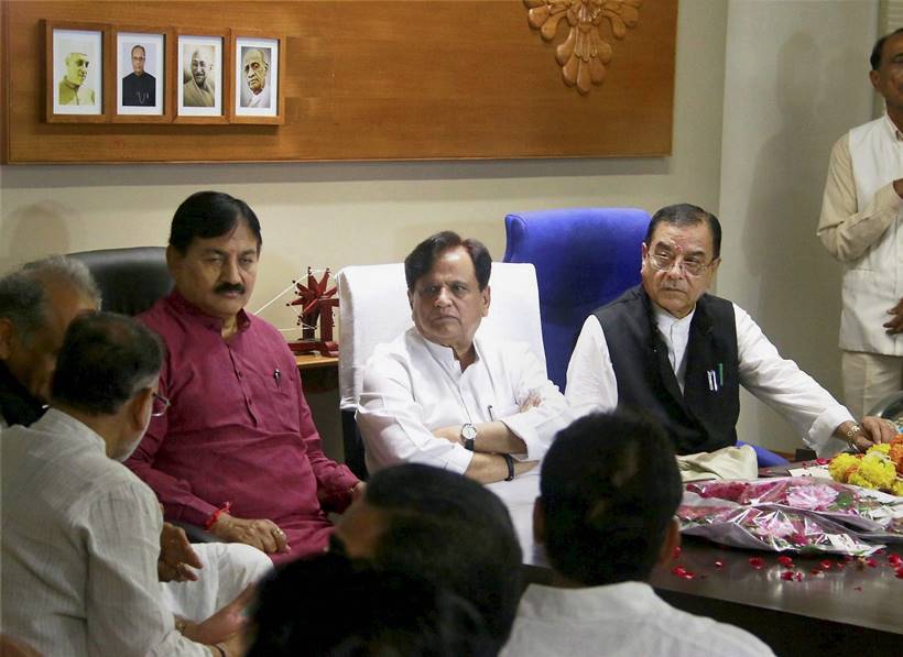 Gujarat rajya sabha elections, ahmad patel won, amit shah, smriti irani, gujarat congress, gujarat bjp, gujarat rajya sabha elections photos, vaghela, what happened in gujarat RS elections, indian express news, india news, picture gallery express, IE picture gallery