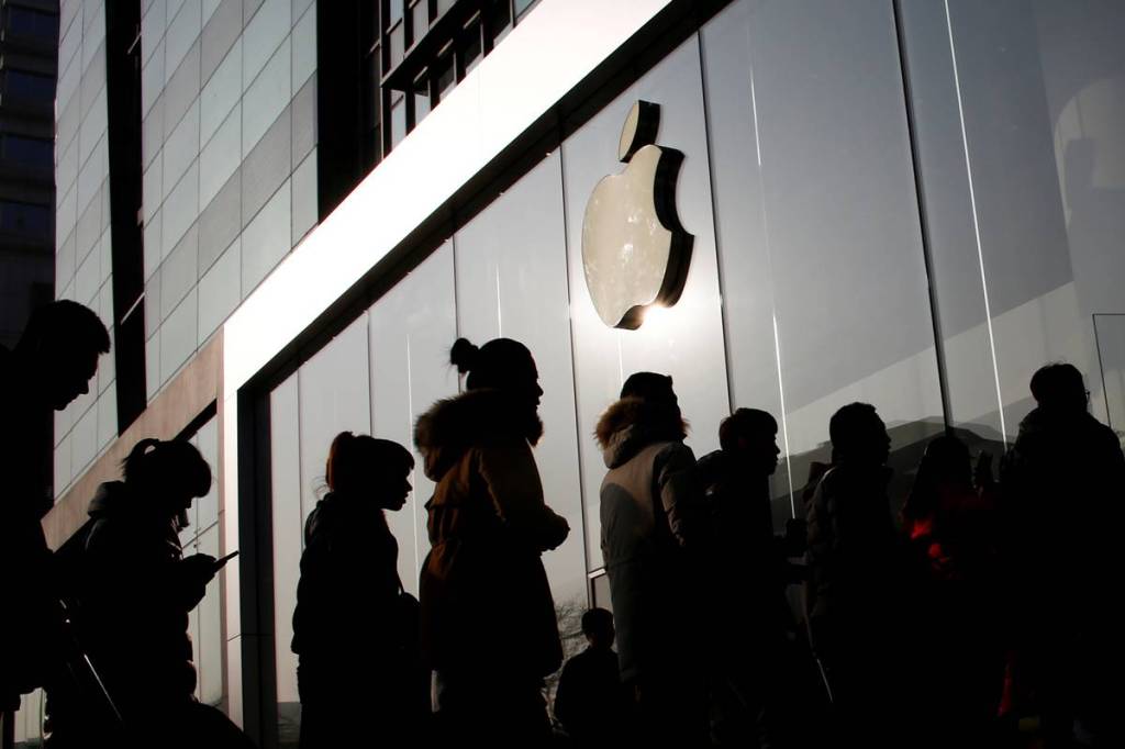 Apple, Apple Inc, Apple earnings, Apple shares, Apple sales, iPhone, iPad, AirPods, Business news, Indian express news