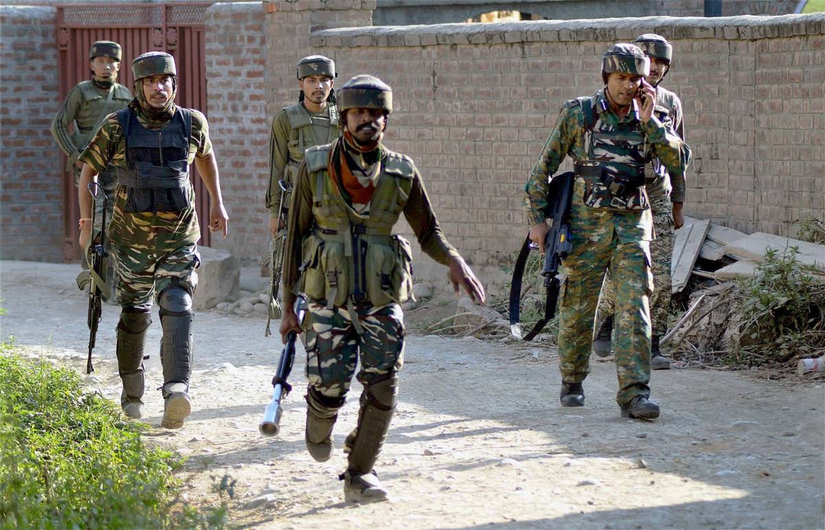 Hizbul Mujahideen commander killed, militant arrested during encounter in Srinagar