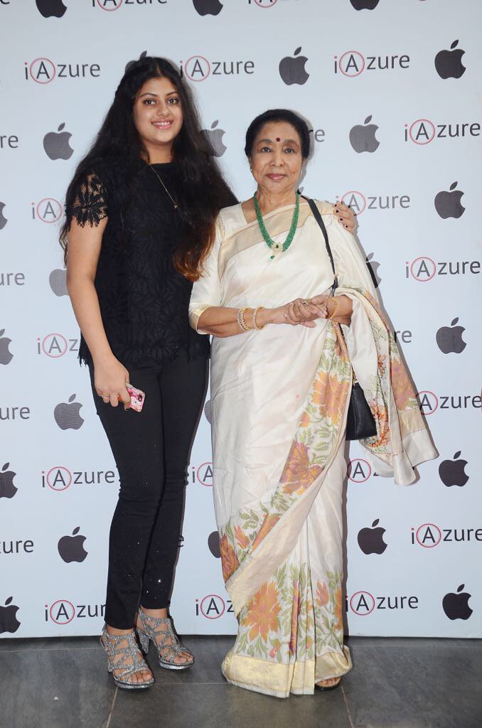 Asha Bhosle, Asha Bhosle songs, Asha Bhosle on technology, Asha Bhosle latest photos
