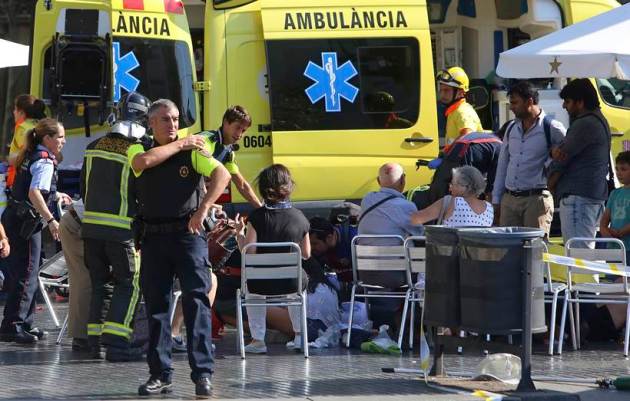 barcelona terror attack, barcelona van attack, barcelona terror attack, barcelona attack death toll, barcelona city centre, las ramblas, placa catalunya, spain van accident, barcelona news, latest news