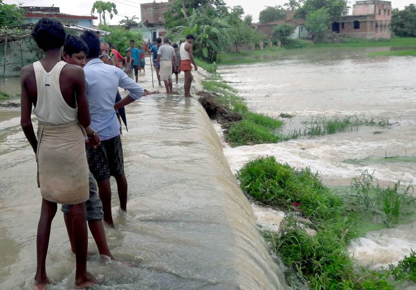 Bihar, UP Floods: Villages Submerged, Death Toll Reaches 72 | Picture ...