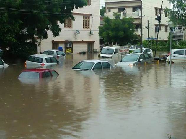 chandigarh flood, rainfall, chandigarh pics, flood images, chandigarh flood pics, punjab flood, chandigarh weather today, indian express