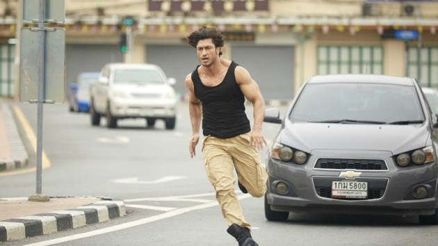 commando 2, commando 2 stills, commando 2 pics, commando 2 photos, commando 2 film