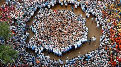 dahi handi, janmashtami, lord krishna, dahi handi celebrations, man dies, human pyramid, epileptic attack, india news, indian express