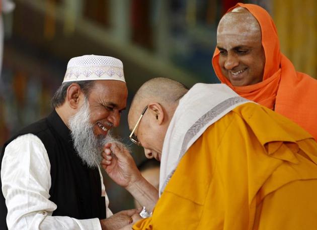 dalai lama, dalai lama beard, dalai lama tugs at beard, dalai lama ramdev baba, ramdev baba, russell brand, indian monk, tibetan monk, indian express, indian express news
