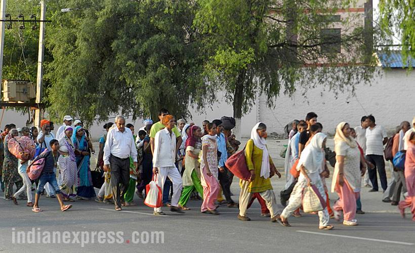 gurmeet ram rahim singh conviction, gurmeet ram rahim singh, panchkula violence, dera followers violence, dera supporters violence, dera sacha sauda, violent clashes, panchkula, punjab, haryana, sirsa, photos,panchkula violence photos, indian express news