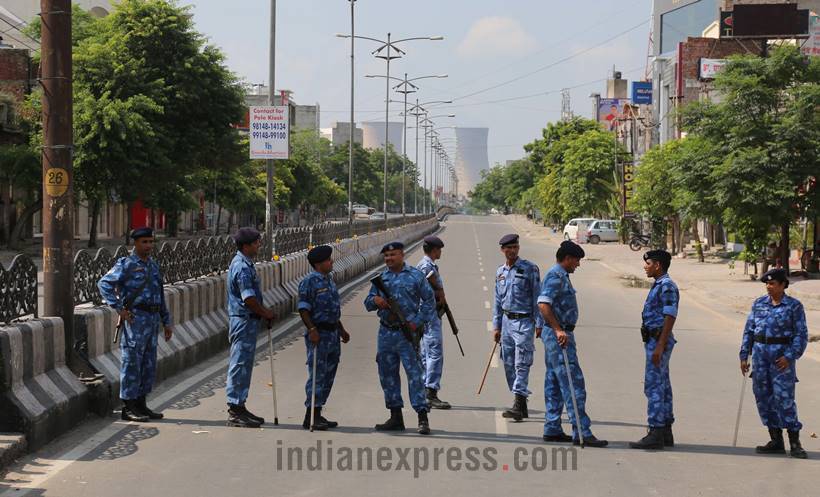 gurmeet ram rahim singh conviction, gurmeet ram rahim singh, panchkula violence, dera followers violence, dera supporters violence, dera sacha sauda, violent clashes, panchkula, punjab, haryana, sirsa, photos,panchkula violence photos, indian express news