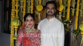 esha deol, esha deol pics, esha deol baby shower pics
