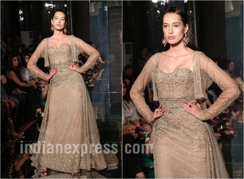 lakme fashion week, Preity Zinta, falguni and shane peacock, lakme fashion week winter/festive, lfw w/f 2017, lakme fahion week celebs, bollywood celebrities lakme fahion week, lfw book actors, fashion news, falguni and shane peacock, fashion news, lifestyle news, indian express, lakme fashion week photos, preity zinta photos