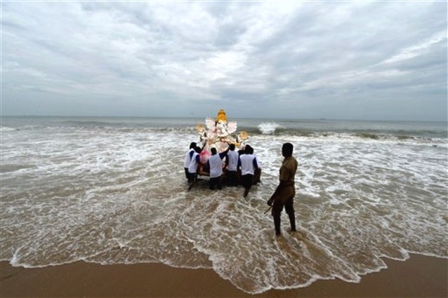 Ganesh Chaturthi, Idol Immersion, Ganpati visharjan, Ganesh Chaturthi celebration, Ganesh Chaturthi News, Indian express, Indian express news