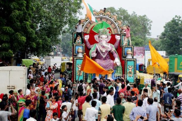 ganesh chaturthi, ganesh idols, ganesh pics, ganesh utsav mandal, ganesh chaturthi images, ganesh chaturthi photo, indian express