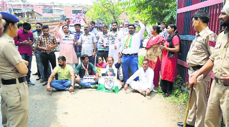 Bekhouf Azadi march chandigarh, Bekhouf Azadi March: Reclaiming the Streets, Haryana BJP leader Ramveer Bhatti, AintNoCinderella, chandigarh, indian express news