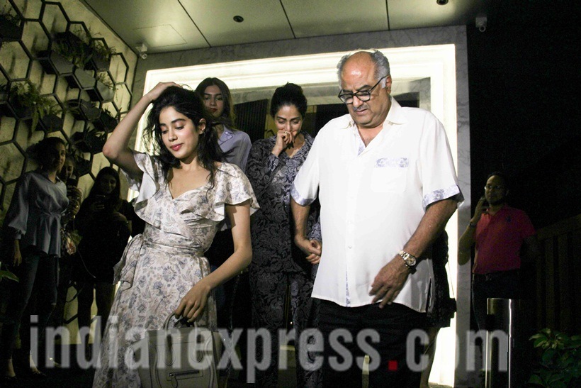 sridevi, sridevi photos, jhanvi kapoor, jhanvi kapoor pics, jhanvi sridevi pics