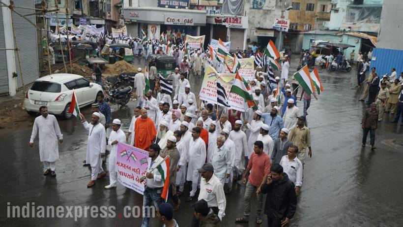 independence day 2017, independence day pics, independence day celebrations, 15th august, august 15 pics, independence day rehearsal pics, i day photos, independence day dress rehearsals, independence day madrasas, independence day gujarat, indian express