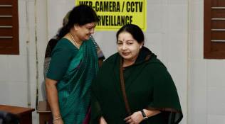 Sasikala's brother says Jayalalithaa left her without 'protection'