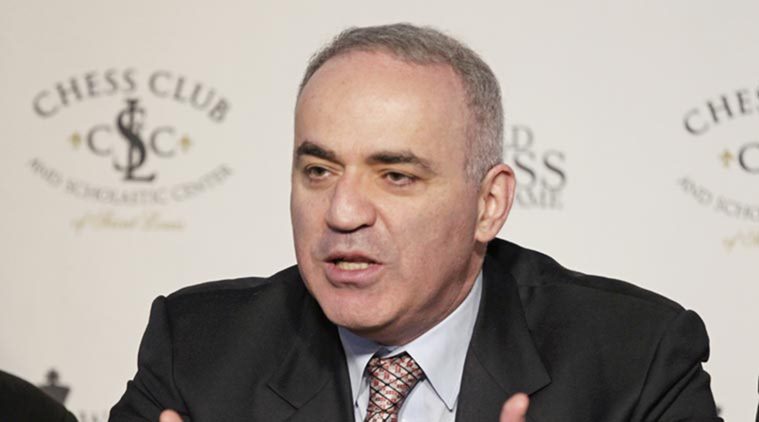 Kasparov suffers first loss in comeback event