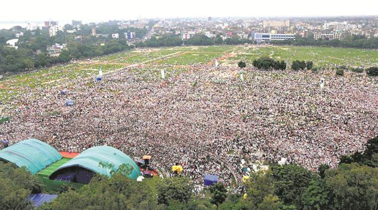 lalu prasad yadav, lalu yadav, patna rally, lalu yadav rally, bjp lalu, bjp bhagao rally, rjd patna rally, lalu rally, RJD Patna Rally, nitish kumar, Lalu Yadav, RJD BJP conflict, Sharad Yadav, Lalu Yadav Sharad Yadav together, Anti BJP rally, India News, Bihar, Patna rally, Lalu, Indian Express