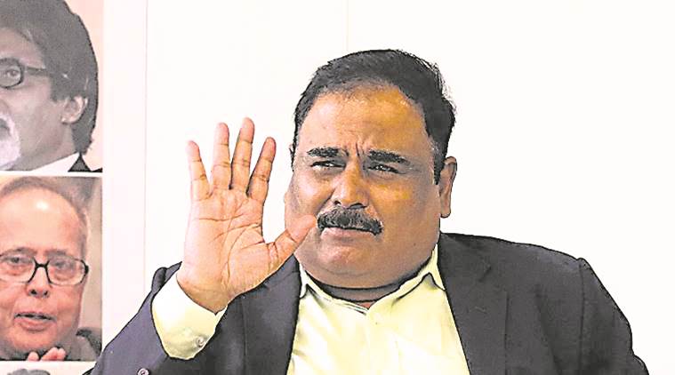 fadnavis news, mopalwar news, india news, indian express news