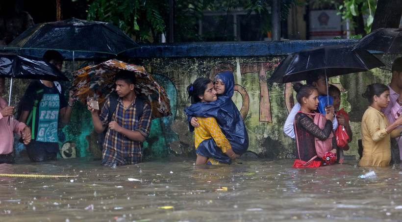 mumbai rains, mumbai weather, rains in mumbai, mumbai monsoon, mumbai rainfall, mumbai rain, water logging mumbai, weather in mumbai, colaba rain, andheri rain, malad rain, bombay rains, imd, imd satellite image, bombay, mumbai trains, mumbai, bombay, indian express news