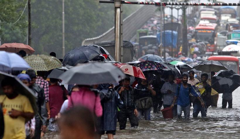 mumbai rains, mumbai weather, rains in mumbai, mumbai monsoon, mumbai rainfall, mumbai rain, water logging mumbai, weather in mumbai, colaba rain, andheri rain, malad rain, bombay rains, imd, imd satellite image, bombay, mumbai trains, mumbai, bombay, indian express news