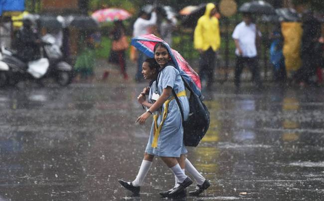 mumbai-rains-schools-colleges-to-remain-closed-today-education-news