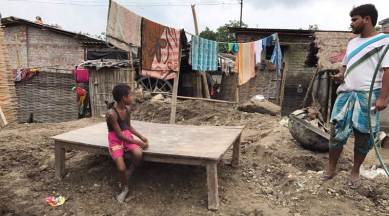 seemanchal, bihar floods, govt relief, flood relief camps, west bengal, uttar dinajpur, flood destruction, indian express