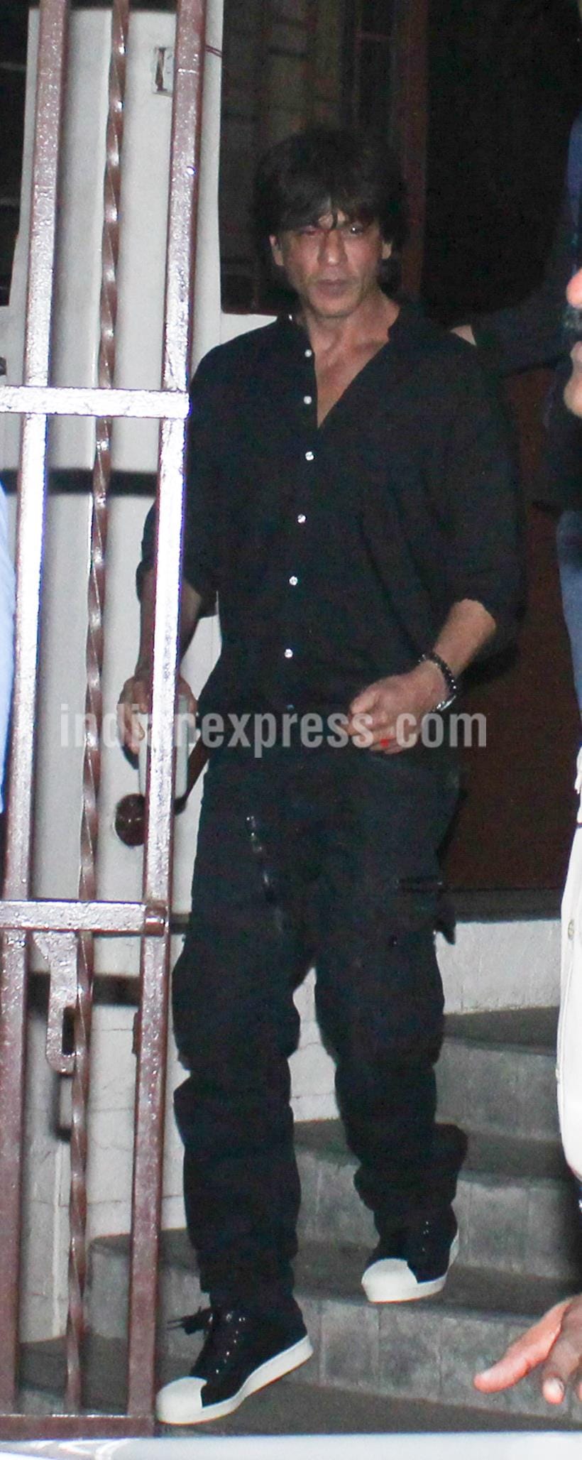 shah rukh khan, shah rukh khan photos,shah rukh khan images, shah rukh khan pics, shah rukh khan pictures