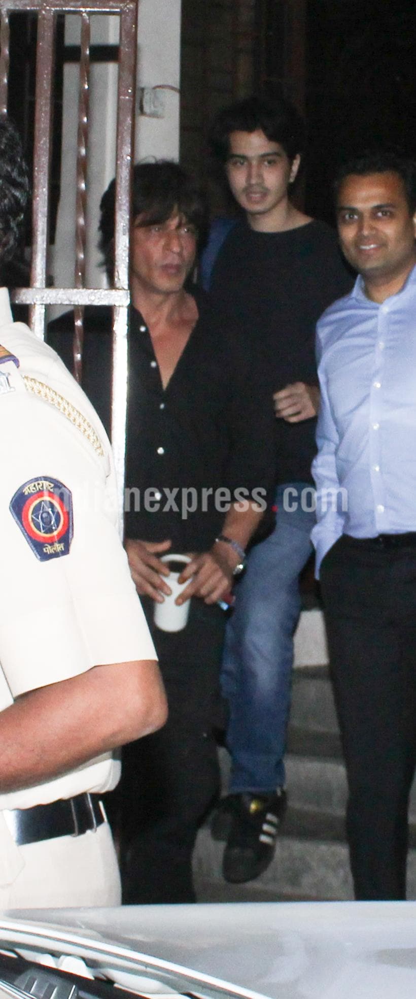 shah rukh khan, shah rukh khan photos,shah rukh khan images, shah rukh khan pics, shah rukh khan pictures