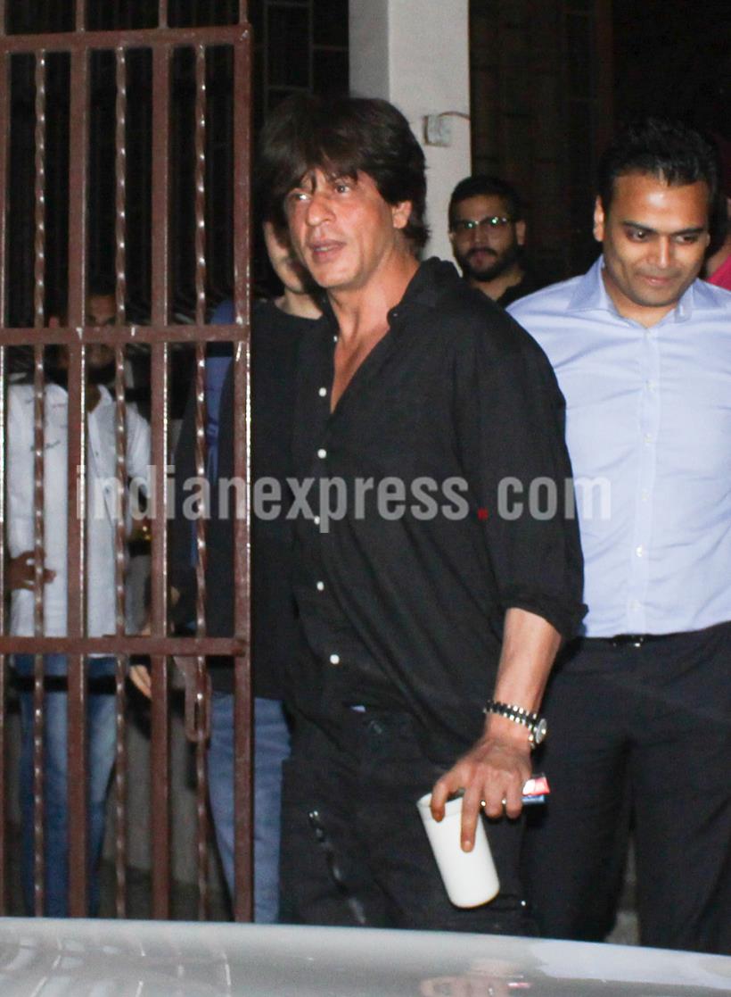 shah rukh khan, shah rukh khan photos,shah rukh khan images, shah rukh khan pics, shah rukh khan pictures
