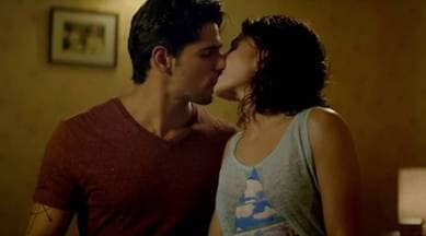 sidharth malhotra, jacqueline fernandez, a gentleman, sidharth jacqueline kiss, jacqueline sidharth kiss,