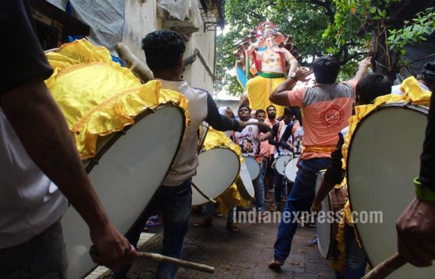 ganesh chaturthi, ganesh idols, ganesh pics, ganesh utsav mandal, ganesh chaturthi images, ganesh chaturthi photo, indian express
