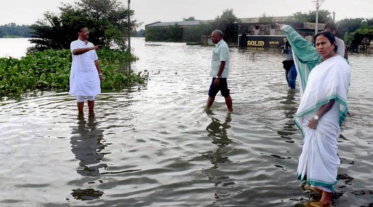 floods, West Bengal floods, West Bengal, Mamata Banerjee, West Bengal flood situation, india news, indian express news