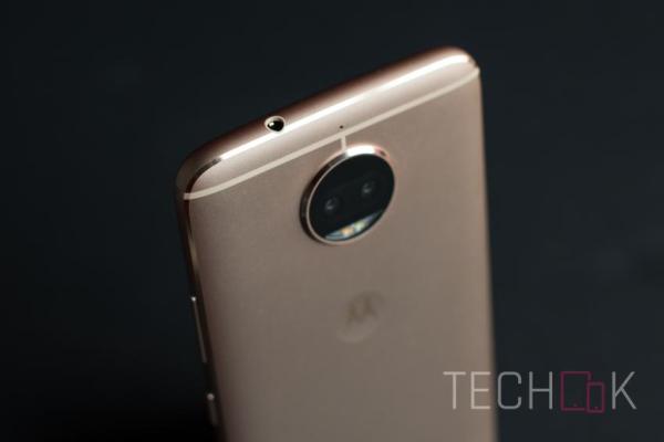 The Coolpad Cool Play 6 is the only smartphone to offer 6GB of RAM under Rs. 15k sub-range