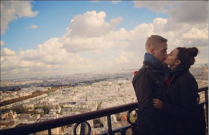 aashka brent paris, aashka goradia hot photos, aashka brent holiday pictures, aashkla brent images
