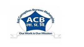 Senior labour officer held red-handed while accepting bribe