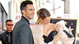 adam levine, behai prinsloo, adam levine wife pictures, adam levine expecting, adam levine daughter