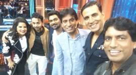 akshay kumar, laughter challenge, indian laughter challenge, akshay laughter indian challenge, akshay great indian laughter challenge,