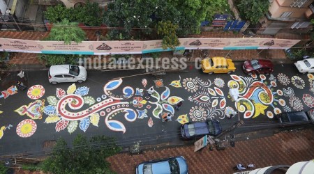 durga puja, durga puja in kolkata, kolkata lake road, lake road alpona, lake road rangoli, longest alpona in kolkata, decorations in kolkata, durga puja celebrations, indian express, indian express news