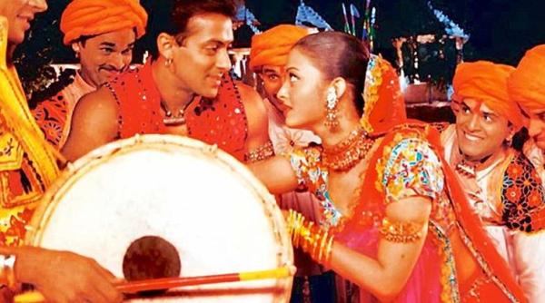 bollywood songs for navratri, navratri 2017, navaratri 2017, top bollywood songs for navratri playlist, Indian express, Indian express news