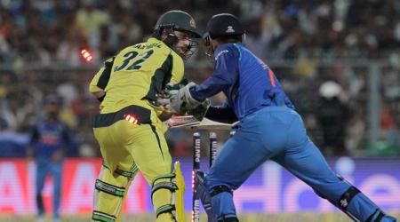 india vs australia, ind vs aus, ms dhoni, dhoni celebration, ind vs aus 2nd odi,