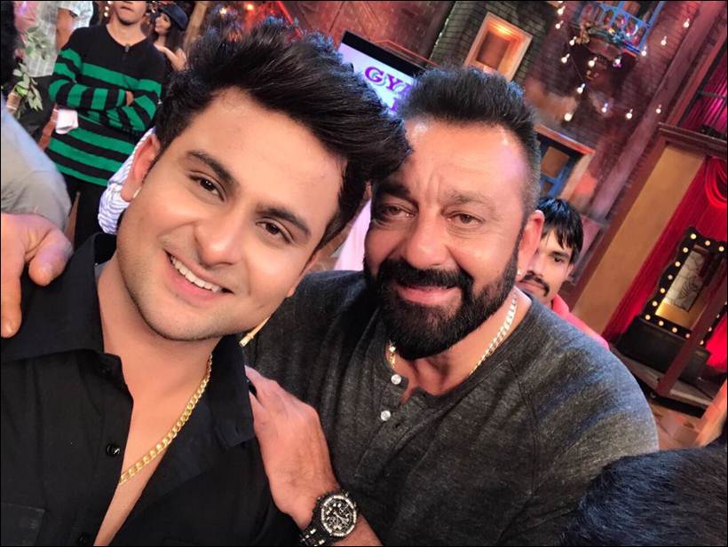 sanket bhosale sanjay dutt, sanket bhosale twitter, sanjay dutt mimicry sanket bhosale, bhoomi drama company, bhoomi images
