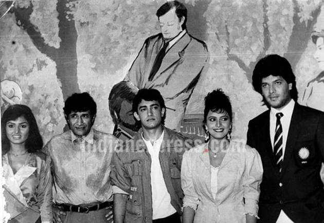 dev anand, dev anand images, dev anand old pics, dev anand black and white pictures, dev anand unseen photos, dev anand young pictures