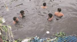 ghazipur landfill tragedy, ghazipur landfill collapse, ghazipur landfill deaths, ghazipur landfill death toll, ghazipur landfill rescue teams, delhi news, india news