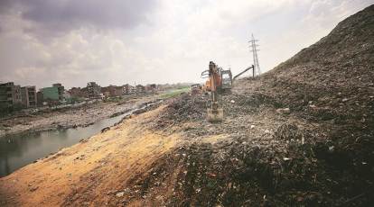 Ghazipur landfill collapse: A month on, pile of garbage strewn across road  unnerves residents